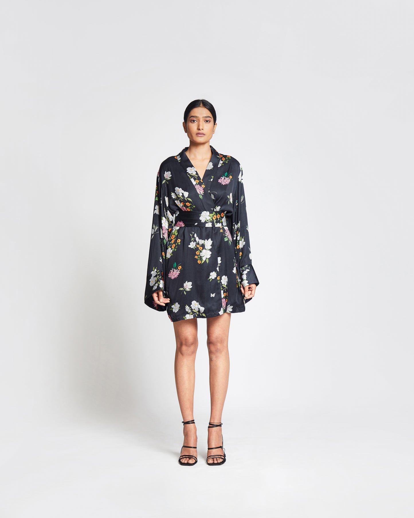 Zoraida Kimono- Short Satin Kimono